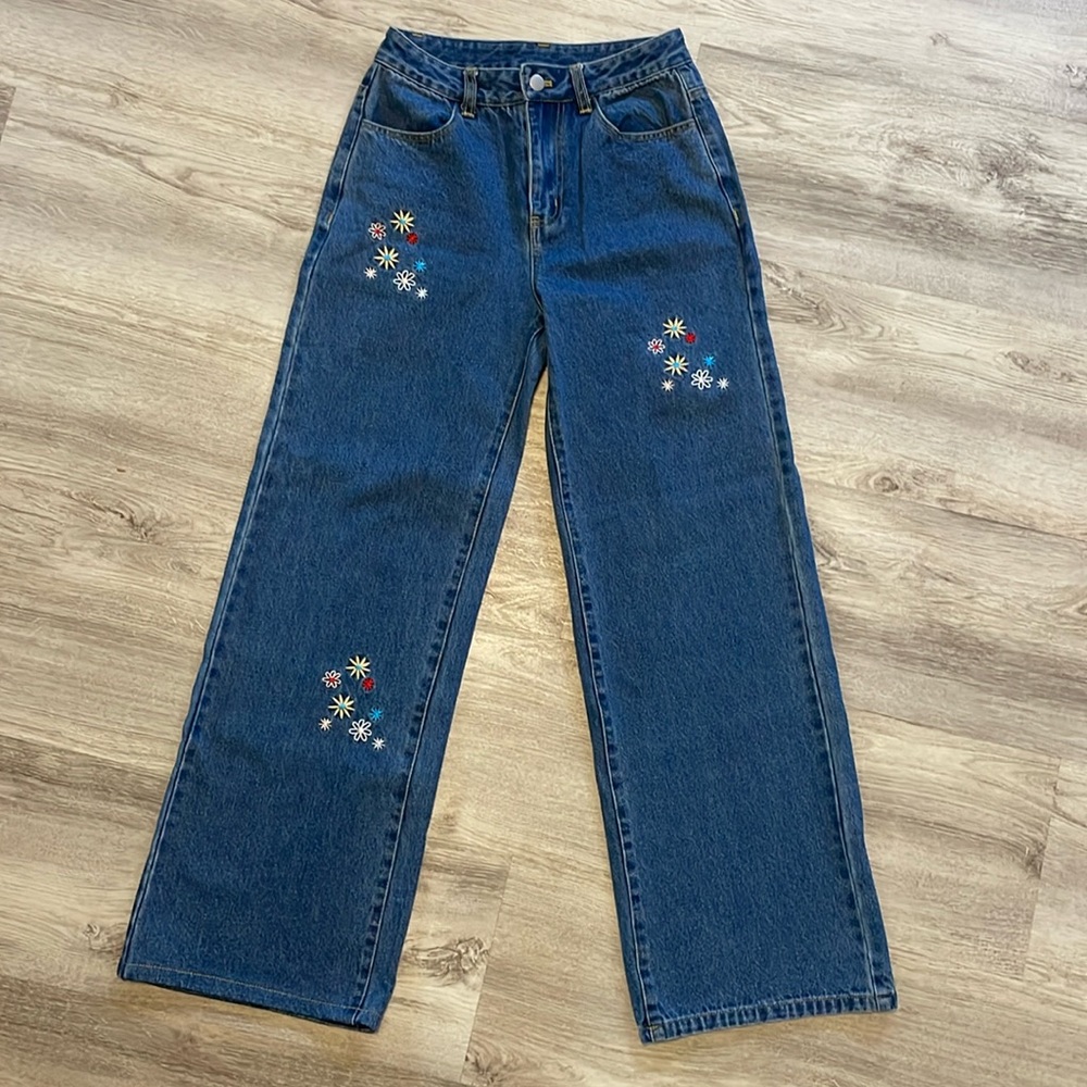 NWOT, VICI, Small, Le Lis Collection High Rise Jeans, Retro Embroidery Flowers
